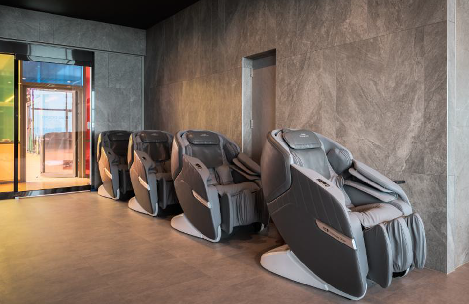 最新型マッサージチェア