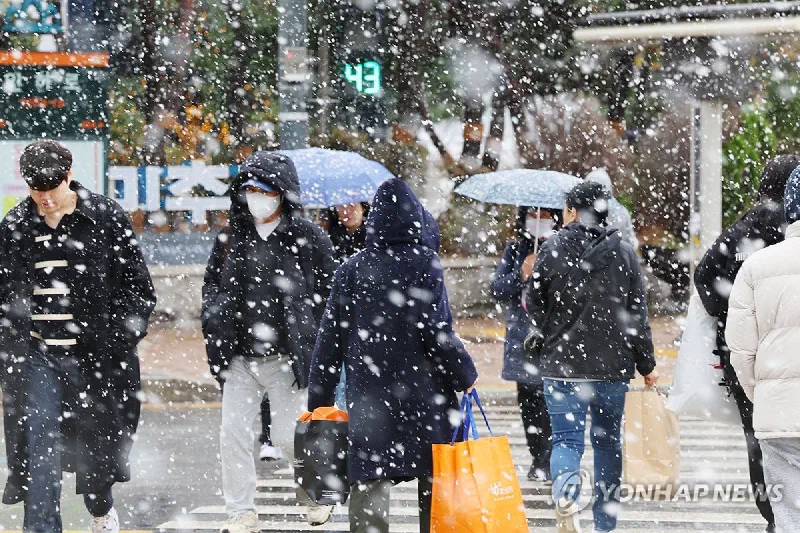 韓国、初雪に見舞われ寒い週末が到来