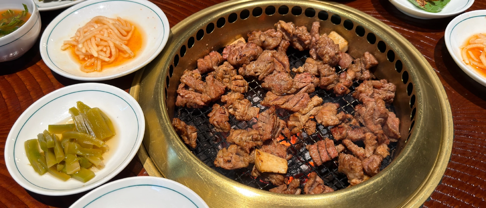 ソウル「ボンピヤン」ヤンジェ本店|平壌冷麺と炭火豚カルビ、絶品を味わう順番